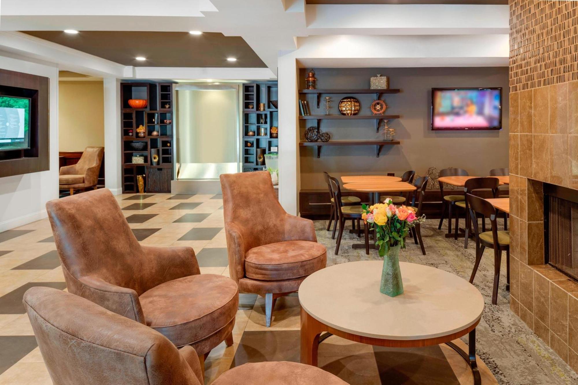 Courtyard By Marriott Portsmouth Ξενοδοχείο Εξωτερικό φωτογραφία