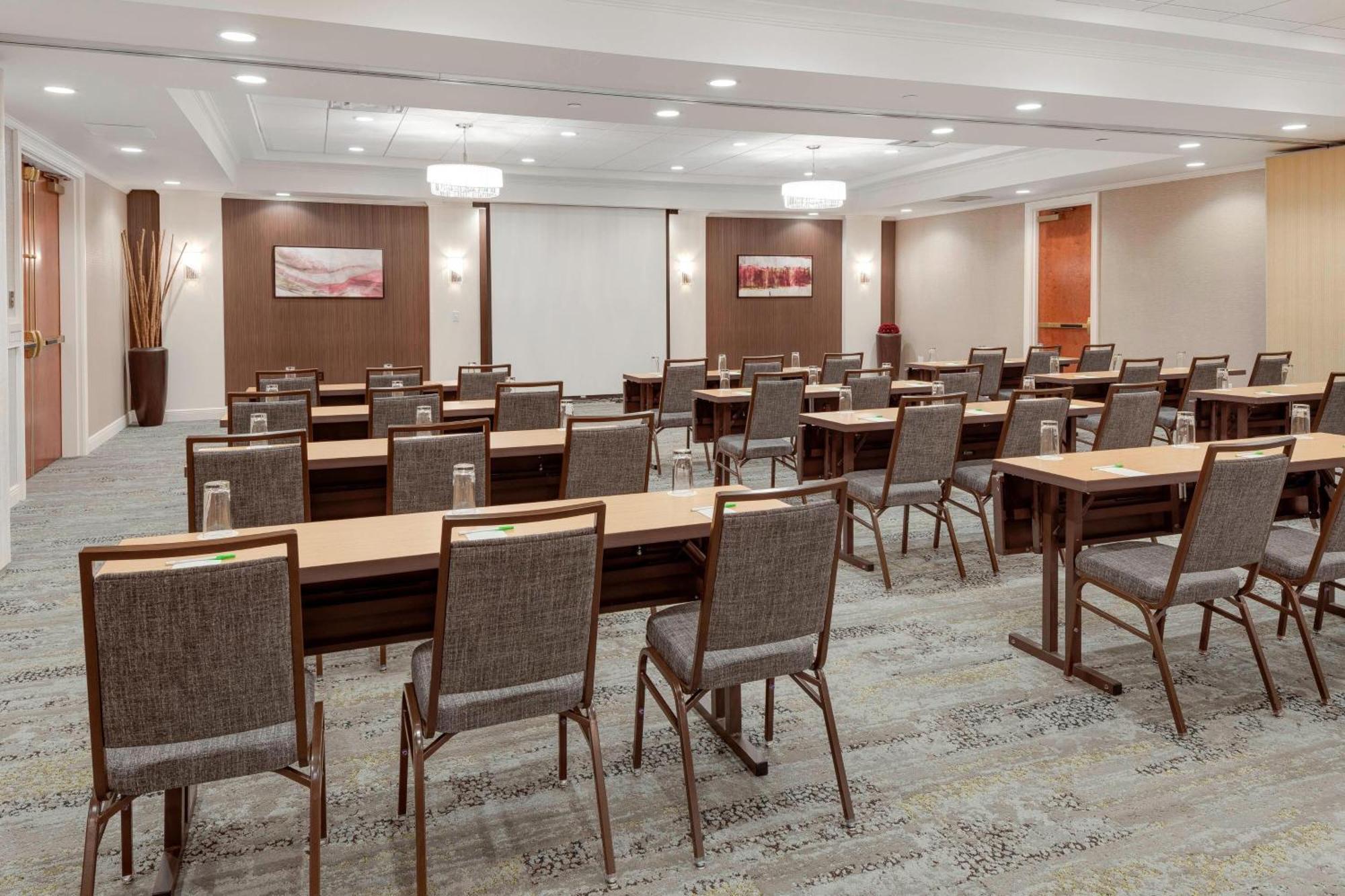 Courtyard By Marriott Portsmouth Ξενοδοχείο Εξωτερικό φωτογραφία