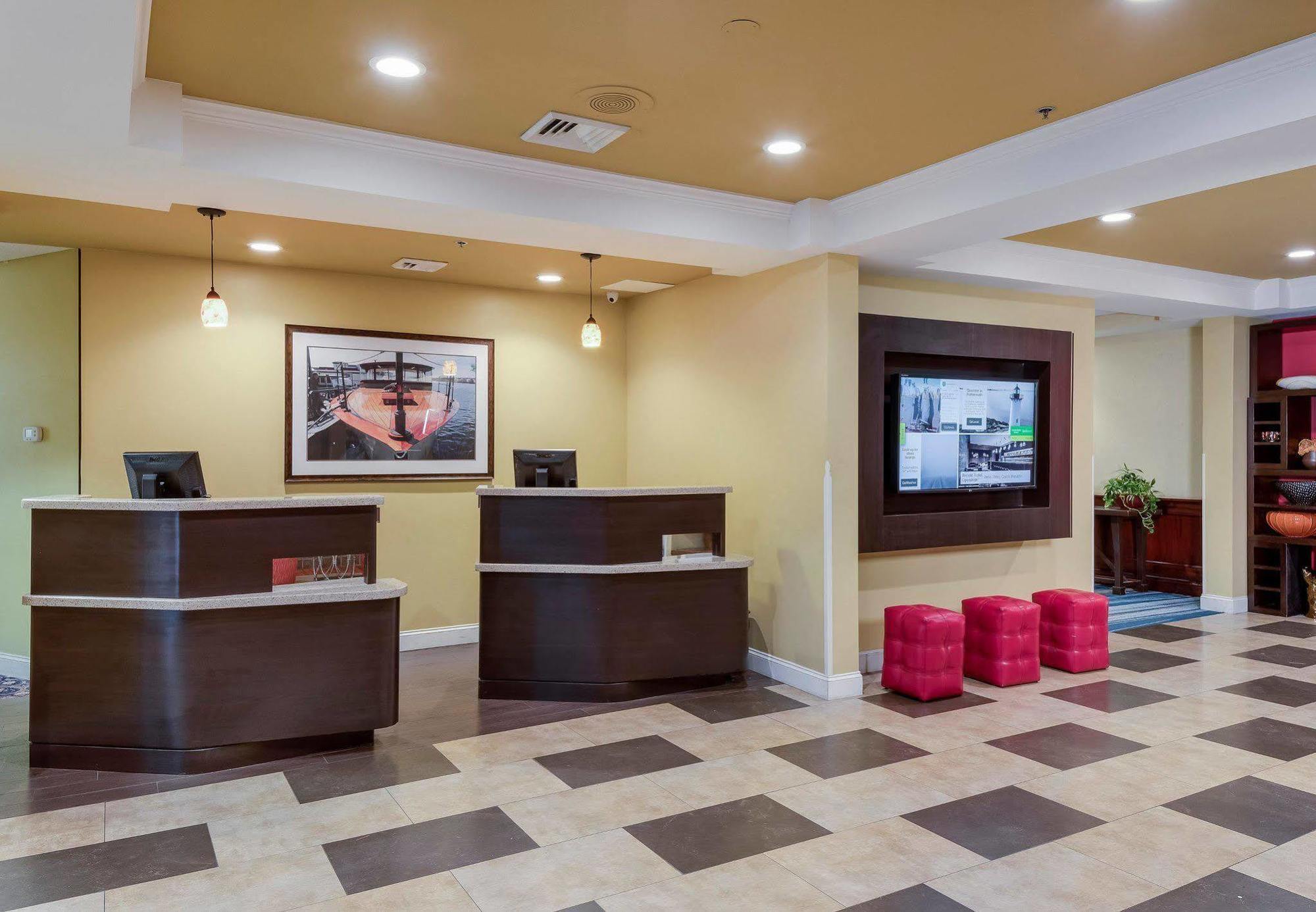 Courtyard By Marriott Portsmouth Ξενοδοχείο Εξωτερικό φωτογραφία